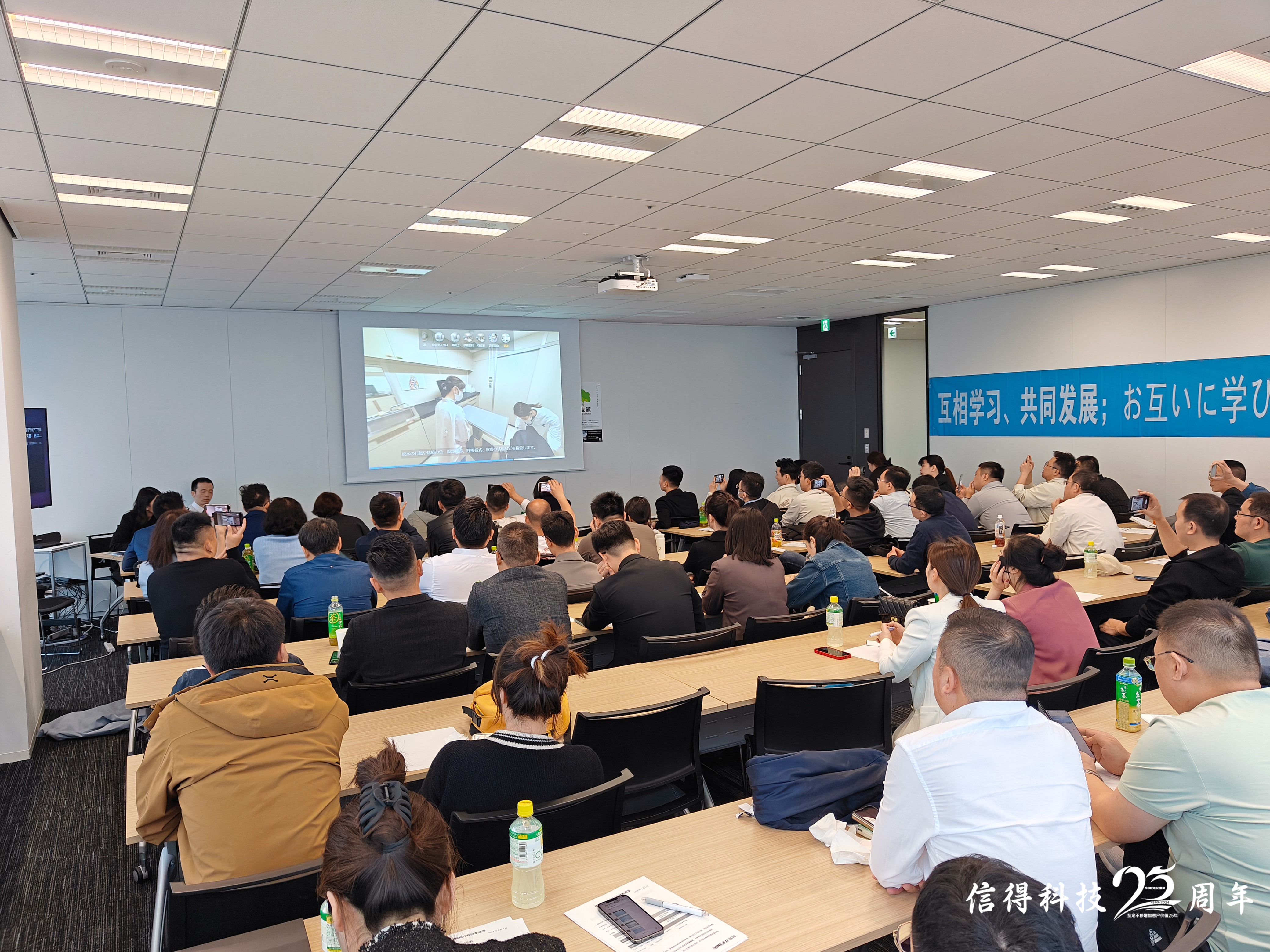 يمكن أن يكون لديك العديد من المنتجات التي تحتاجها من أجل الحصول على أفضل الأسعار (4)